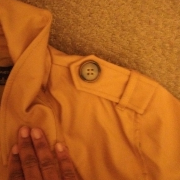 Tan/beige spring jacket - Picture 5 of 6